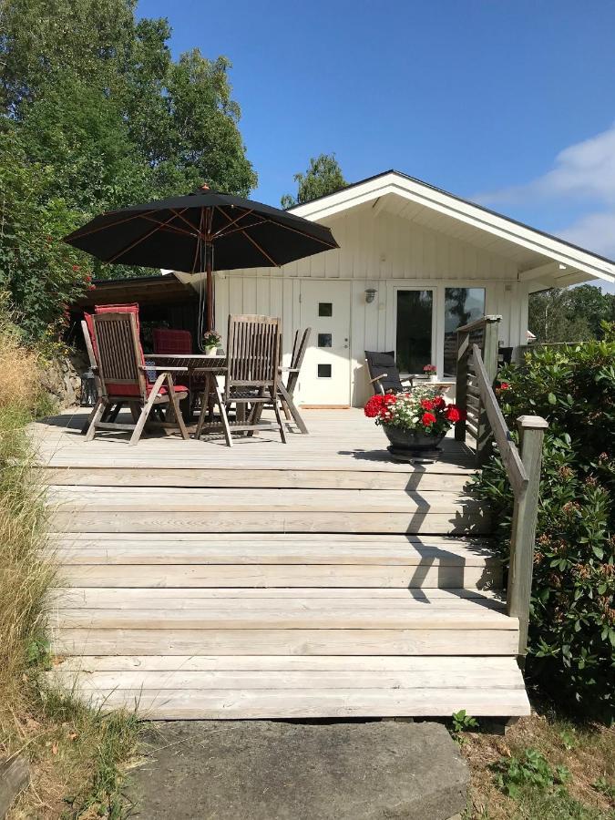 Lyckhus Villa Ljungskile Exterior photo